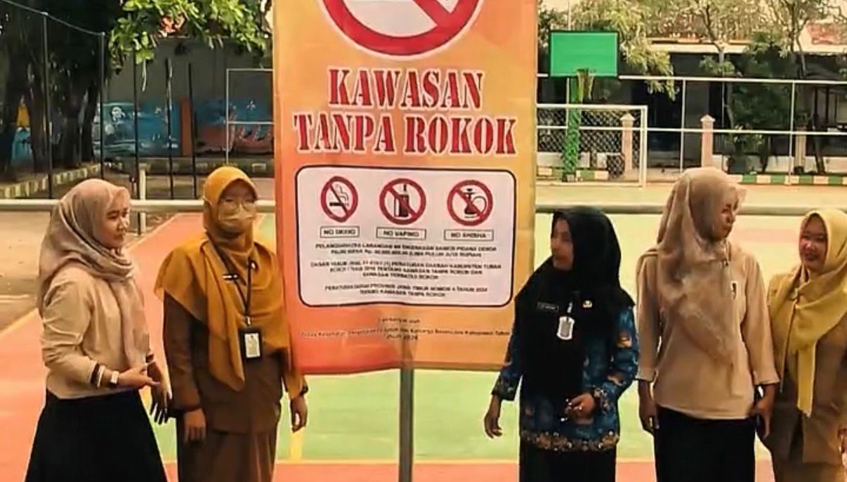 Pemkab Tuban menggelar Kampanye Tidak Merokok di SMA Negeri 1 Tambakboyo