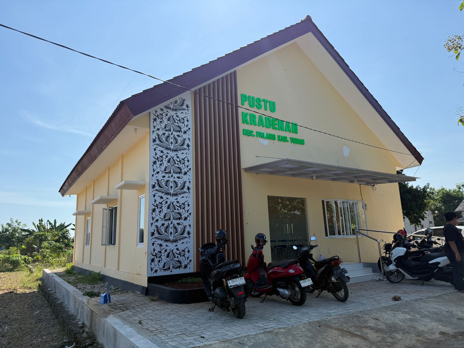 PemkabTuban melalui Dinkes P2KB Tuban kembali meresmikan Puskesmas Pembantu (Pustu) Desa Kradenan