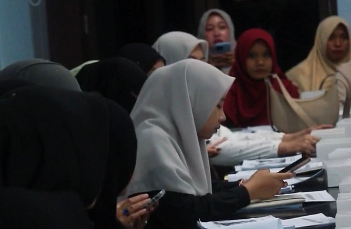 Puluhan pelaku usaha Industri Rumah Tangga Pangan (IRTP) di Tuban mengikuti bimbingan teknis