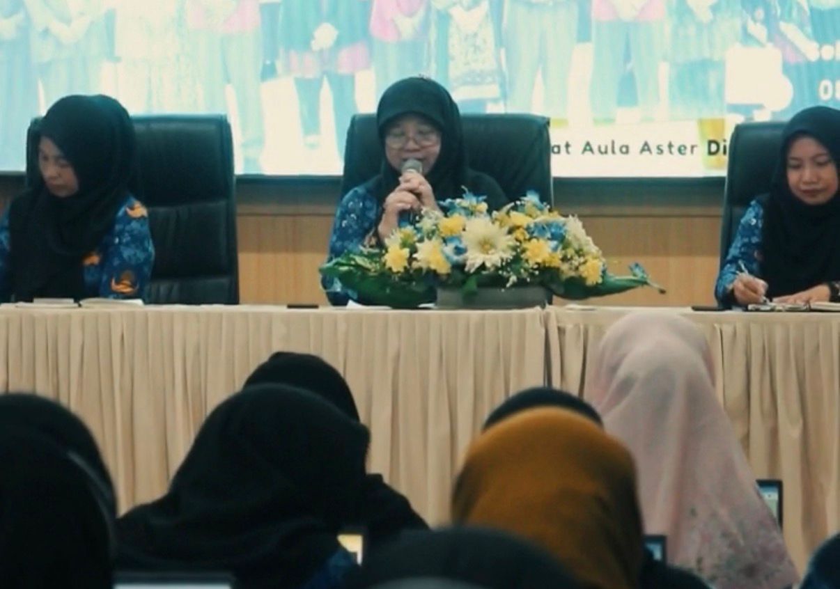 Dinkes P2KB Tuban gelar evaluasi penggunaan aplikasi Sistem Informasi Ibu Hamil dan Ibu Nifas (IBUNA)